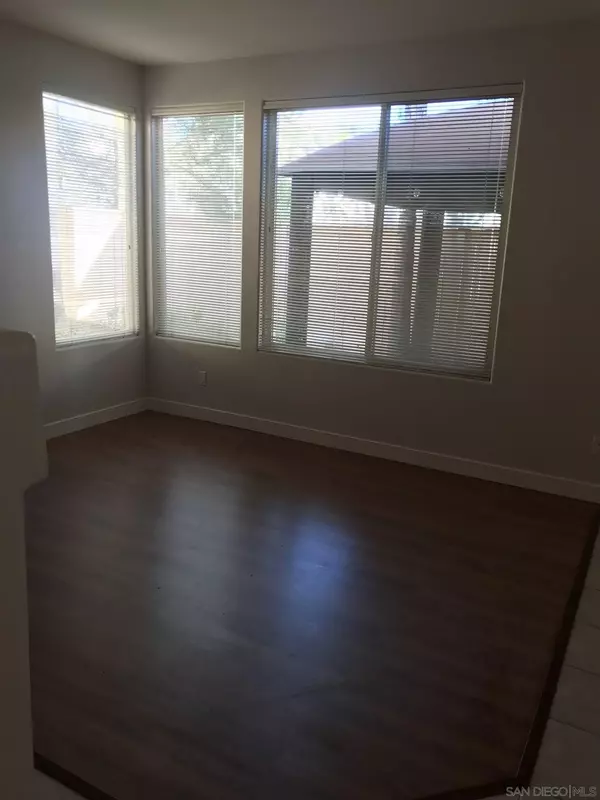 San Diego, CA 92128,18741 Caminito Pasadero #90