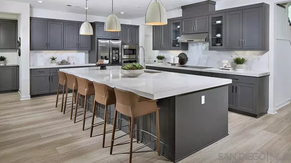 Oceanside, CA 92057,5556 Alethea