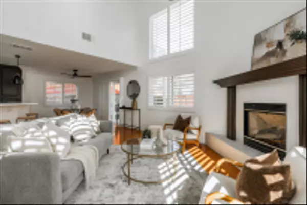 Escondido, CA 92026,29747 Circle R Ct