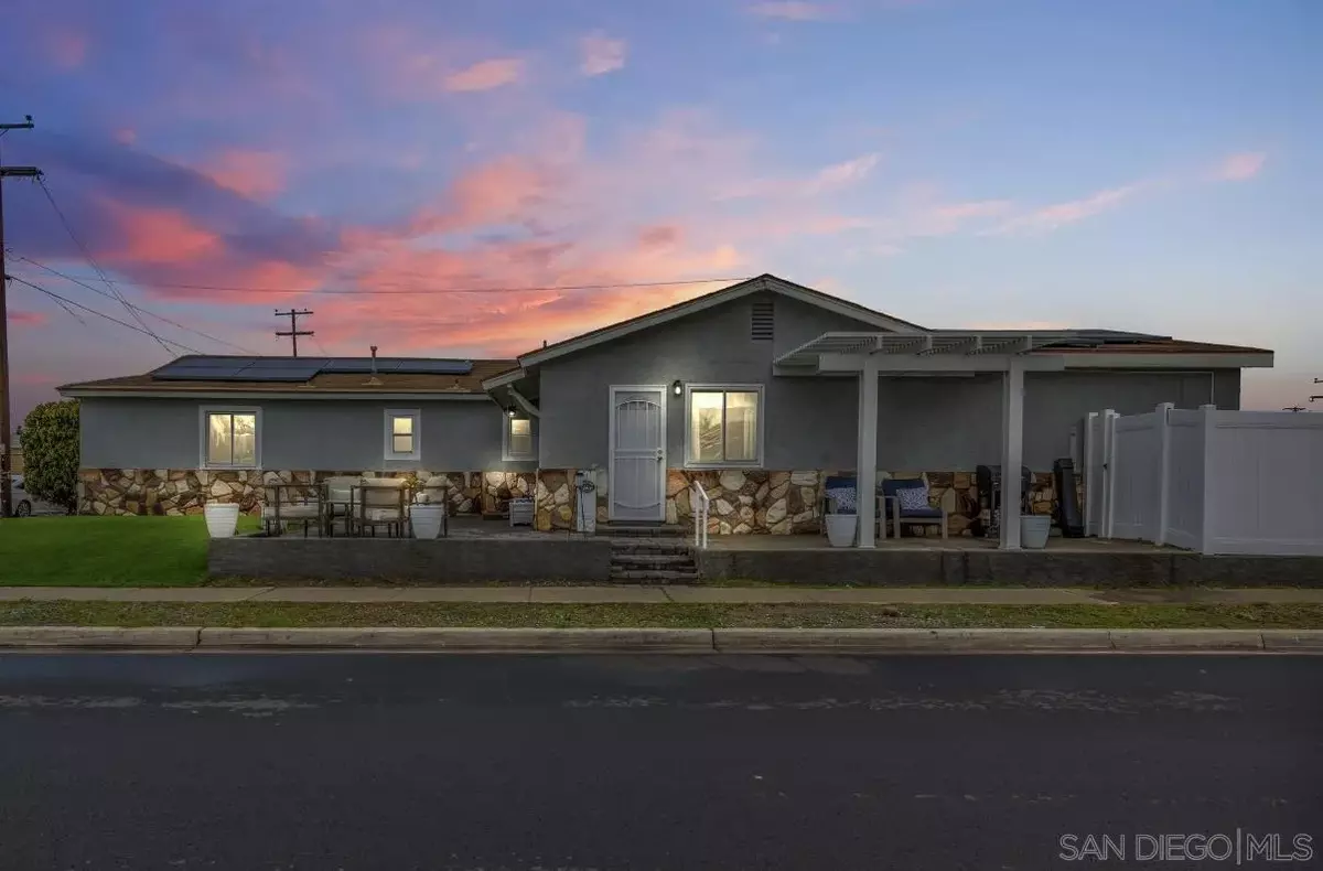 San Diego, CA 92111,2801 Whitney Street