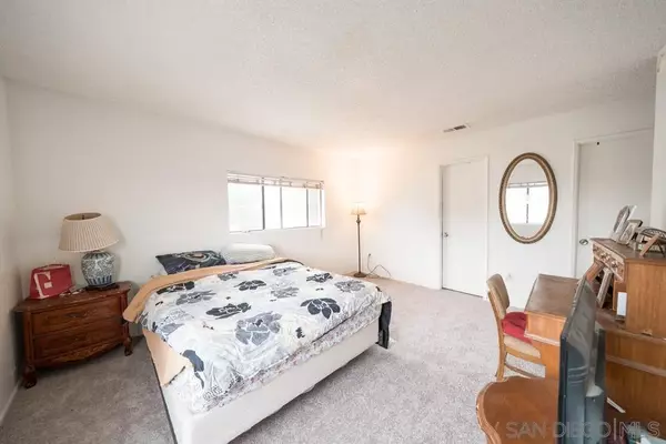 Santee, CA 92071,7967 Arly ct #24