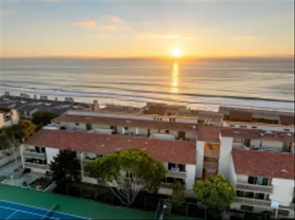 Solana Beach, CA 92075,429 S Sierra Ave #328