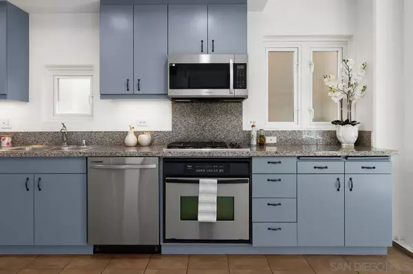 San Diego, CA 92101,550 15Th St #401