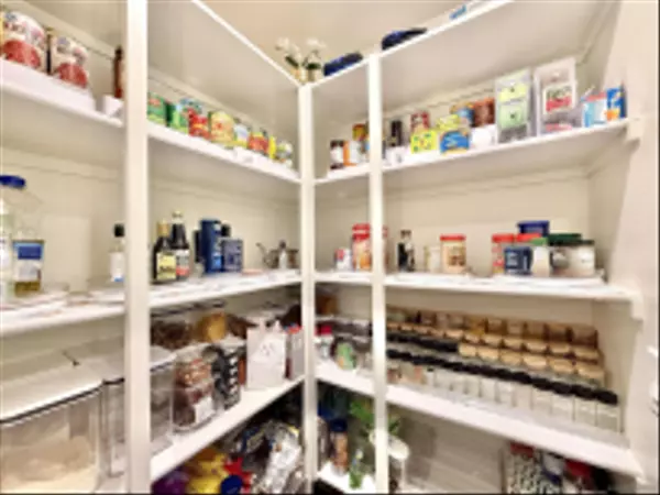 El Cajon, CA 92020,1287 White Oak Ct