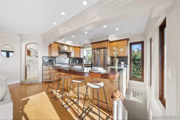 San Diego, CA 92110,1819 Linwood St