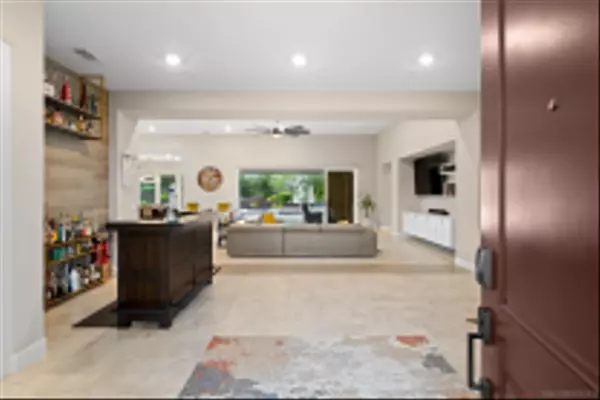 Escondido, CA 92029,21992 Wilgen Rd