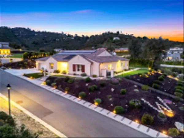 Escondido, CA 92029,21992 Wilgen Rd