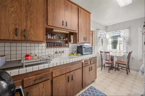 La Mesa, CA 91942,4535 Parks Ave