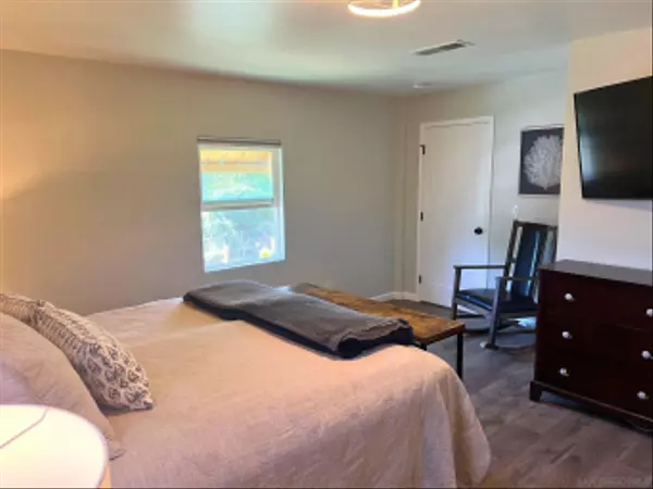 Alpine, CA 91901,80-82 Willowside Terrace