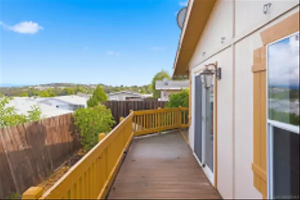 Escondido, CA 92029,2400 W Valley Pkwy #SPC 95