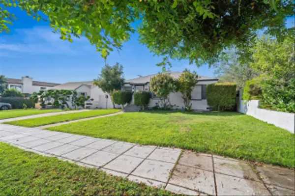 Coronado, CA 92118,326-28 H Ave