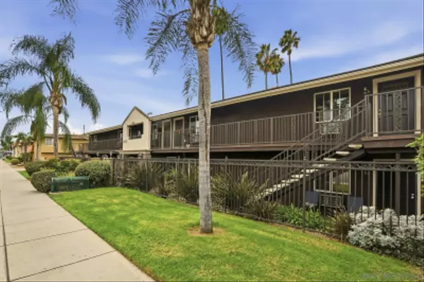 El Cajon, CA 92021,800 N Mollison #19