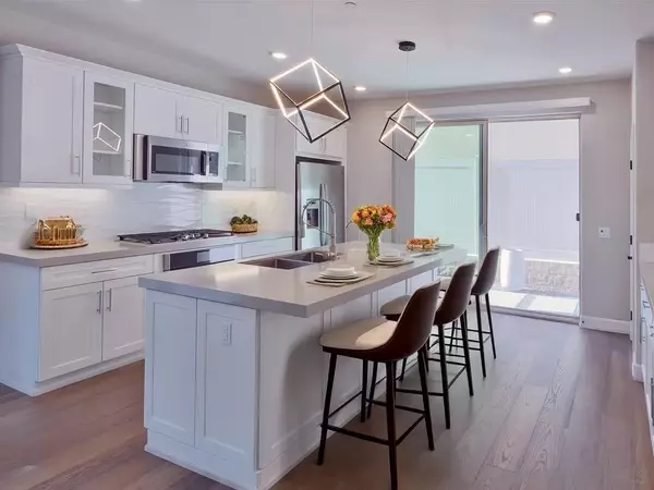 San Diego, CA 92129,10713 Audrey Way