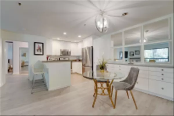 San Diego, CA 92110,5745 FRIARS ROAD #107