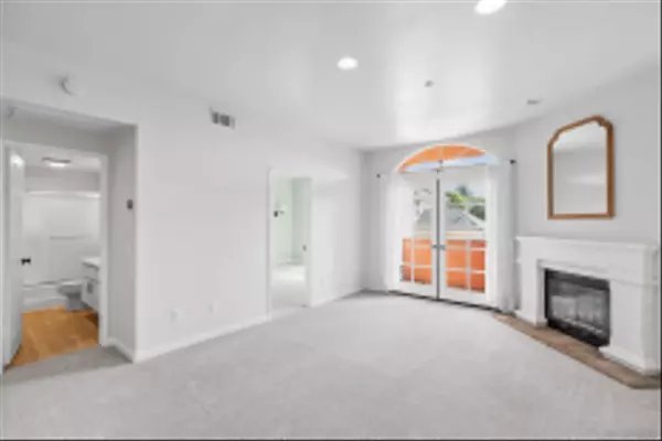 San Diego, CA 92103,3620 3rd Ave #204