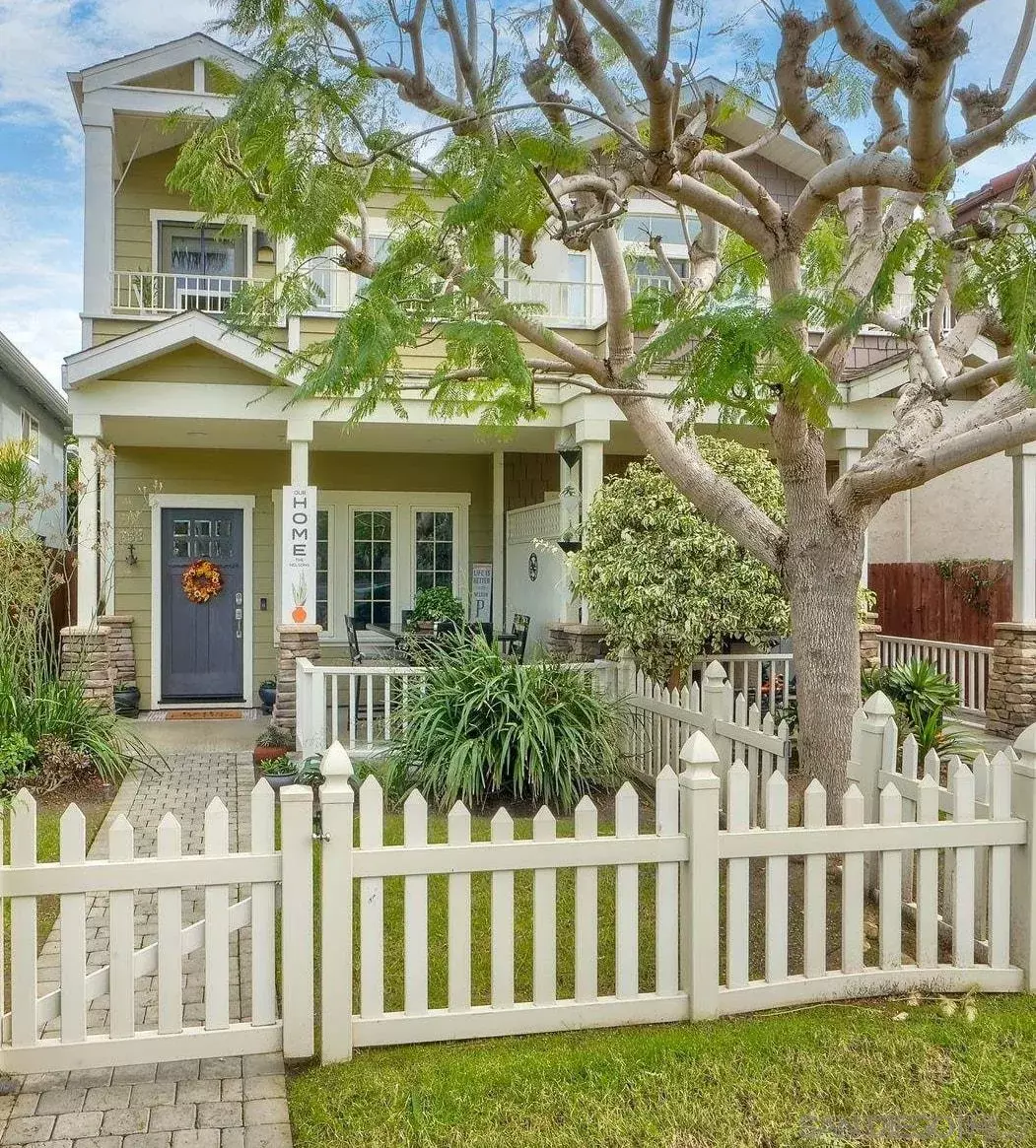 Coronado, CA 92118,753 D AVENUE