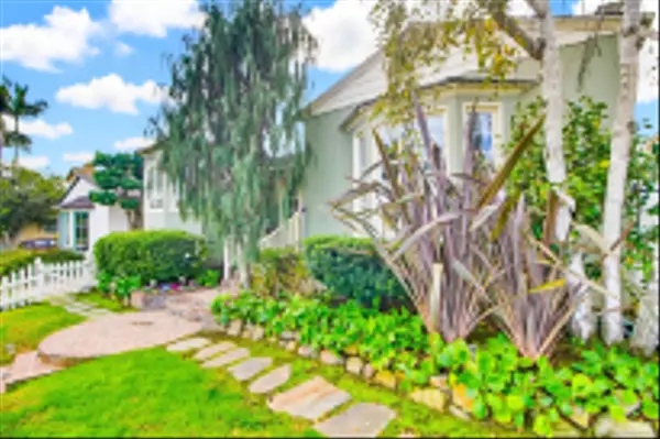 San Diego, CA 92106,3039 Dumas Street