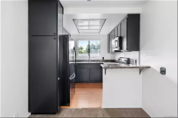 San Diego, CA 92116,4412 Arizona #5