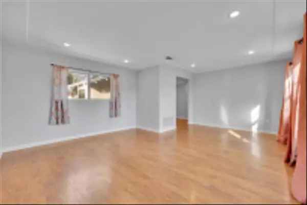 La Mesa, CA 91942,5170 Randlett Dr