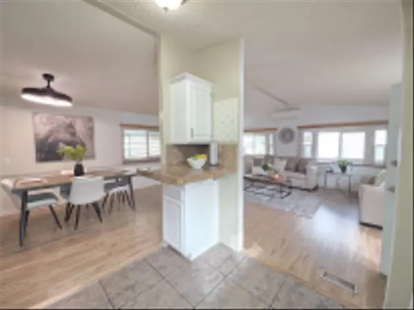 San Diego, CA 92120,4832 Old Cliffs Rd