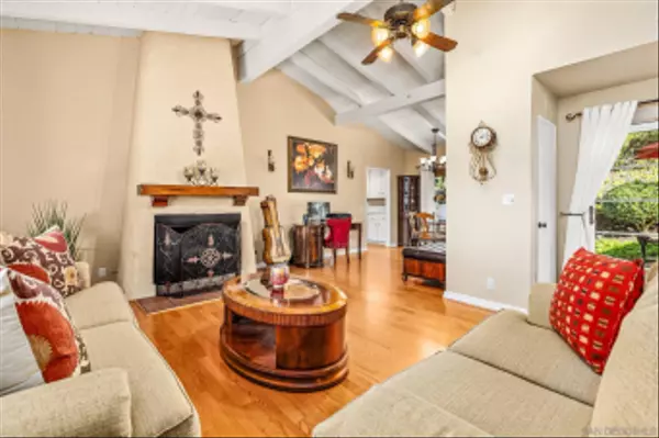 Escondido, CA 92026,2034 Bolsa Chica