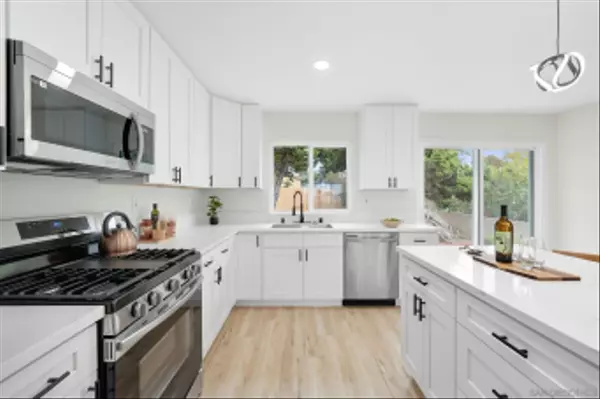 Chula Vista, CA 91911,1325 First Ave