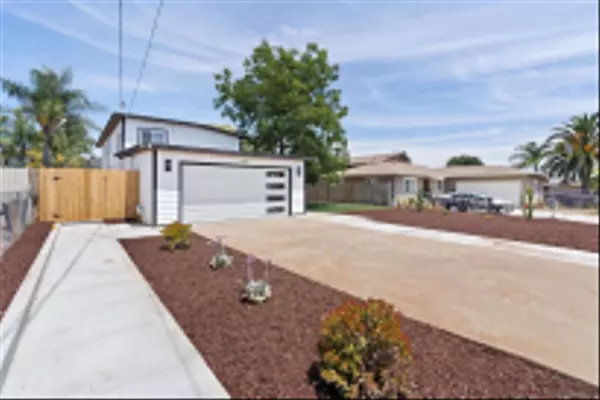 Escondido, CA 92027,1160 Erica St