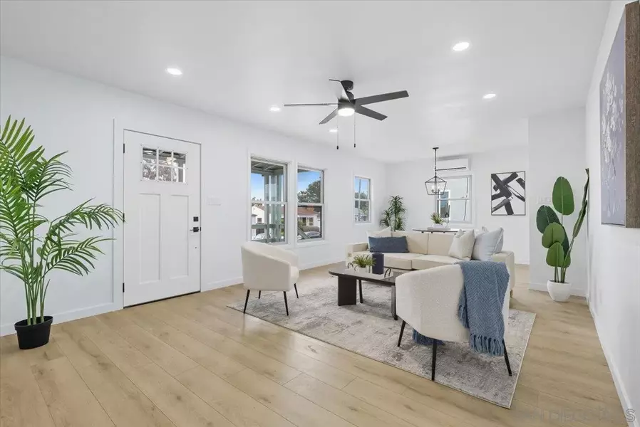 4352 Athens St, San Diego, CA 92115