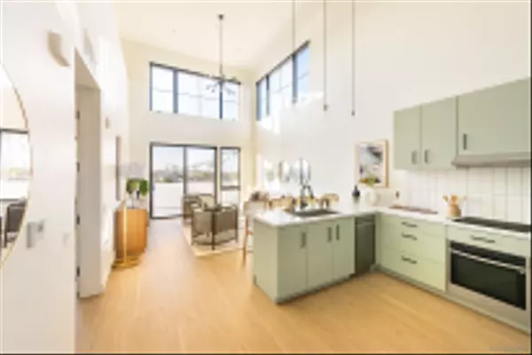 Oceanside, CA 92054,1931 S Coast Highway