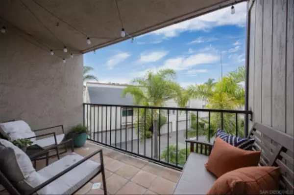 Carlsbad, CA 92008,832 Kalpati Cir #E