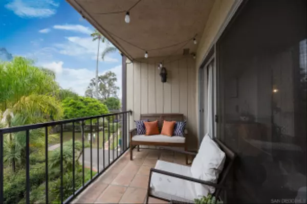 Carlsbad, CA 92008,832 Kalpati Cir #E