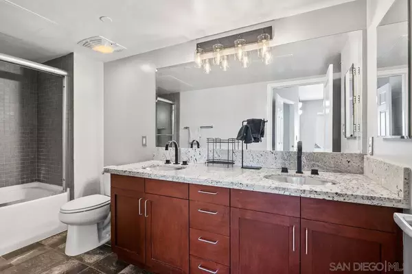 San Diego, CA 92101,550 15th St #601