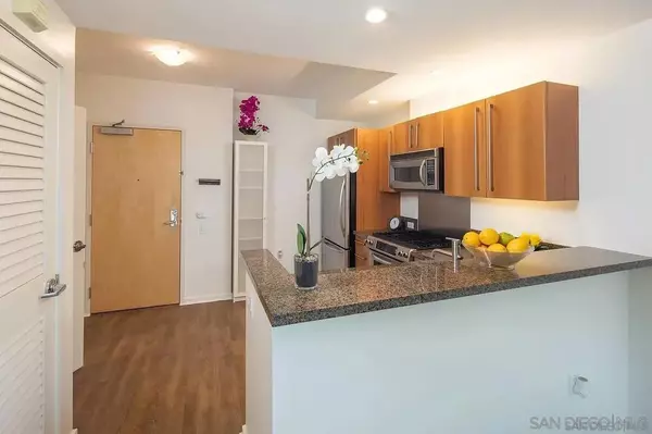 San Diego, CA 92101,321 10th Avenue Unit 304 #304