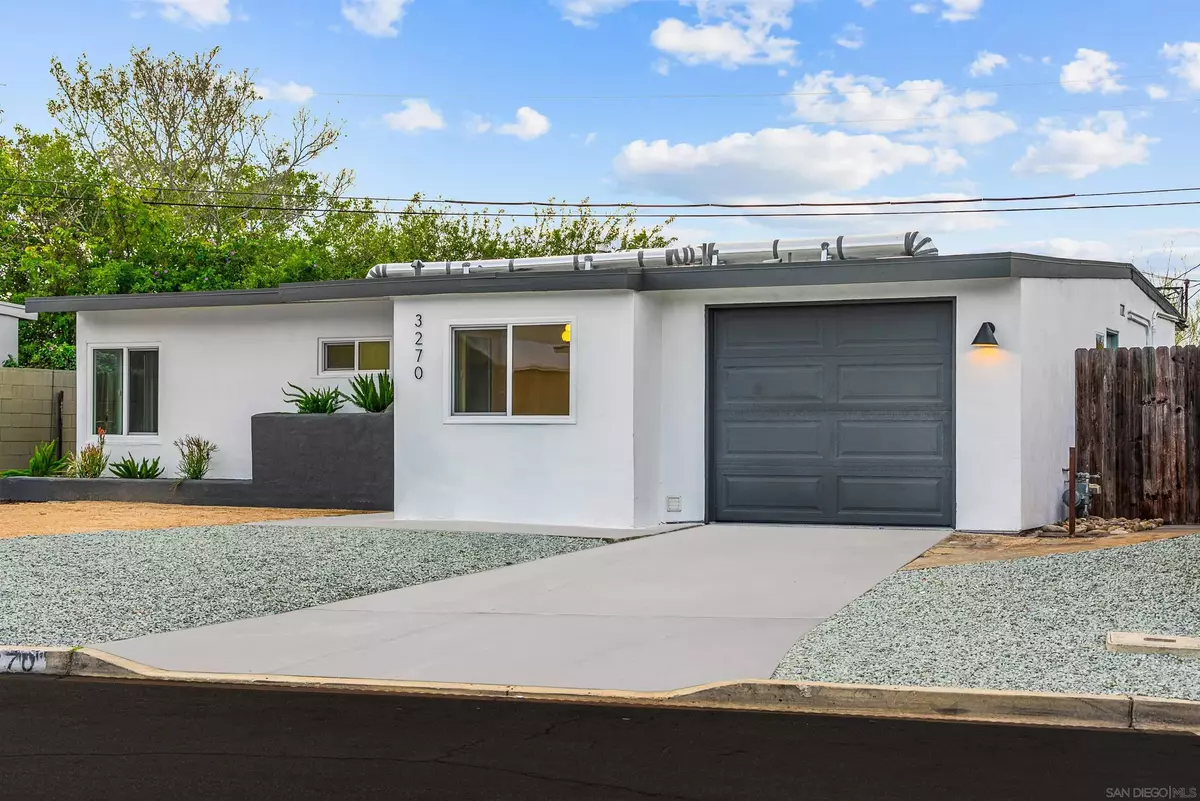 San Diego, CA 92105,3270 Easy St
