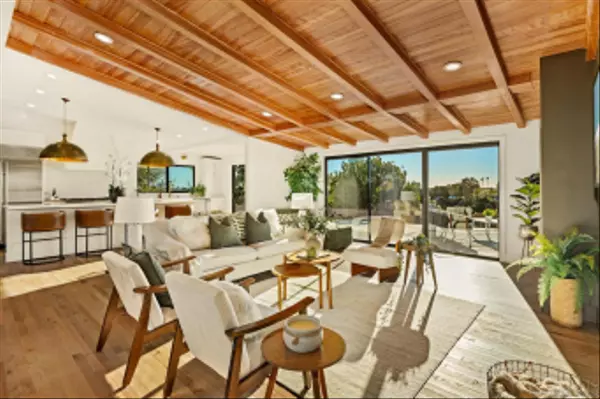 San Diego, CA 92115,5105 Walsh Way