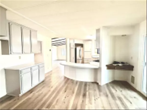 Ramona, CA 92065,1212 H ST North #14