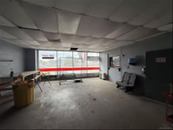 Escondido, CA 92029,1318 W Mission Rd