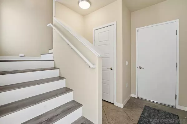 San Diego, CA 92120,4543 Rainier Avenue #19 #Unit 19