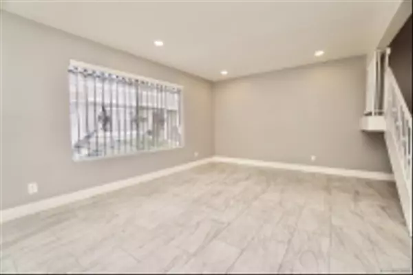 San Diego, CA 92173,3055 Iris Avenue #B