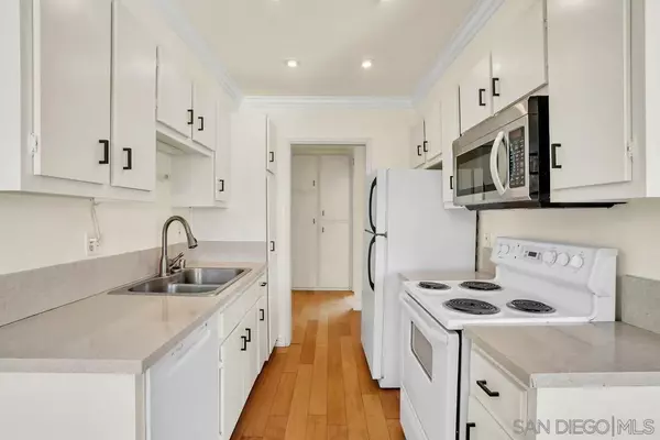 San Diego, CA 92119,8665 Lake Murray Blvd #14