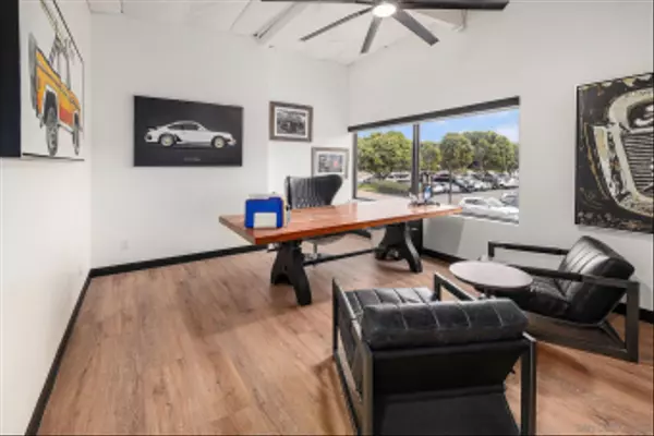 Carlsbad, CA 92010,5731 Palmer Way #C