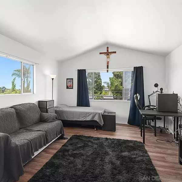 National City, CA 91950,2245 S Lanoitan Ave