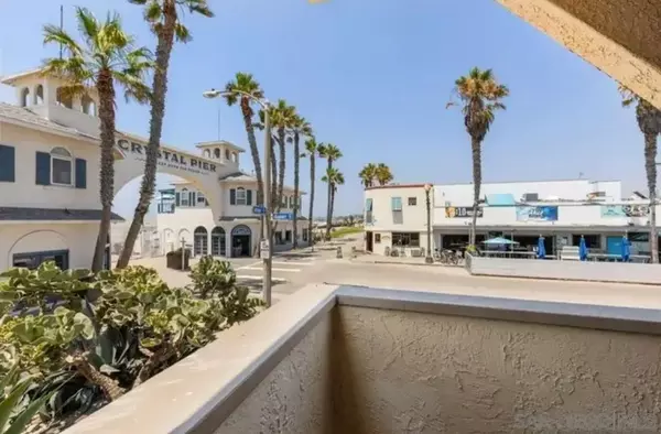 San Diego, CA 92109,4465 Ocean Front #4