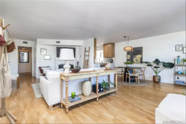 San Diego, CA 92110,3845 Groton St #1