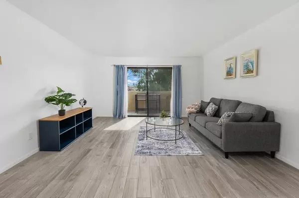 San Diego, CA 92109,4647 Pico Street #205