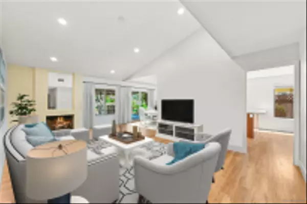 San Diego, CA 92128,12977 Camino Emparrado