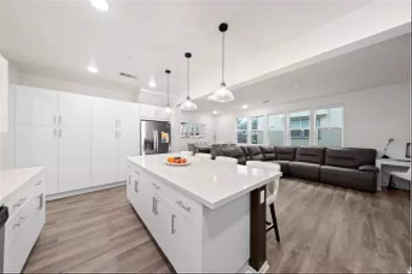 San Diego, CA 92154,5360 Calle Rockfish #32