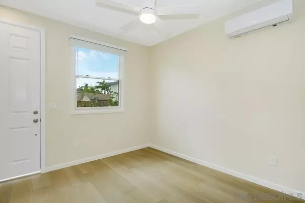 San Diego, CA 92115,4821 Monroe Ave