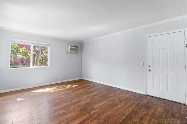 El Cajon, CA 92020,1280 W Main St #24