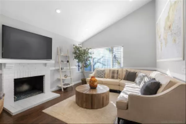 San Diego, CA 92129,13647 Paseo Cardiel